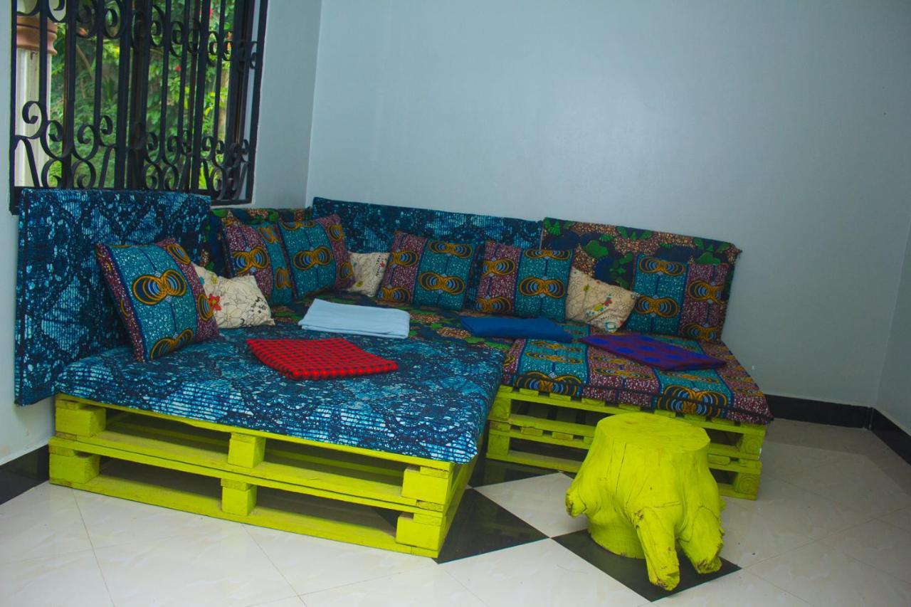 Bed and Breakfast New Dream House à Arusha Extérieur photo