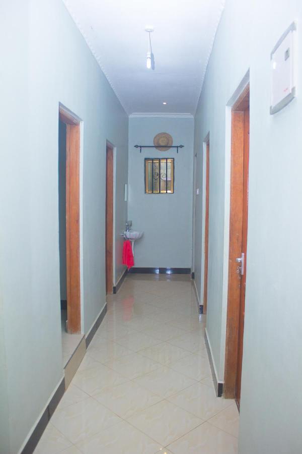 Bed and Breakfast New Dream House à Arusha Extérieur photo