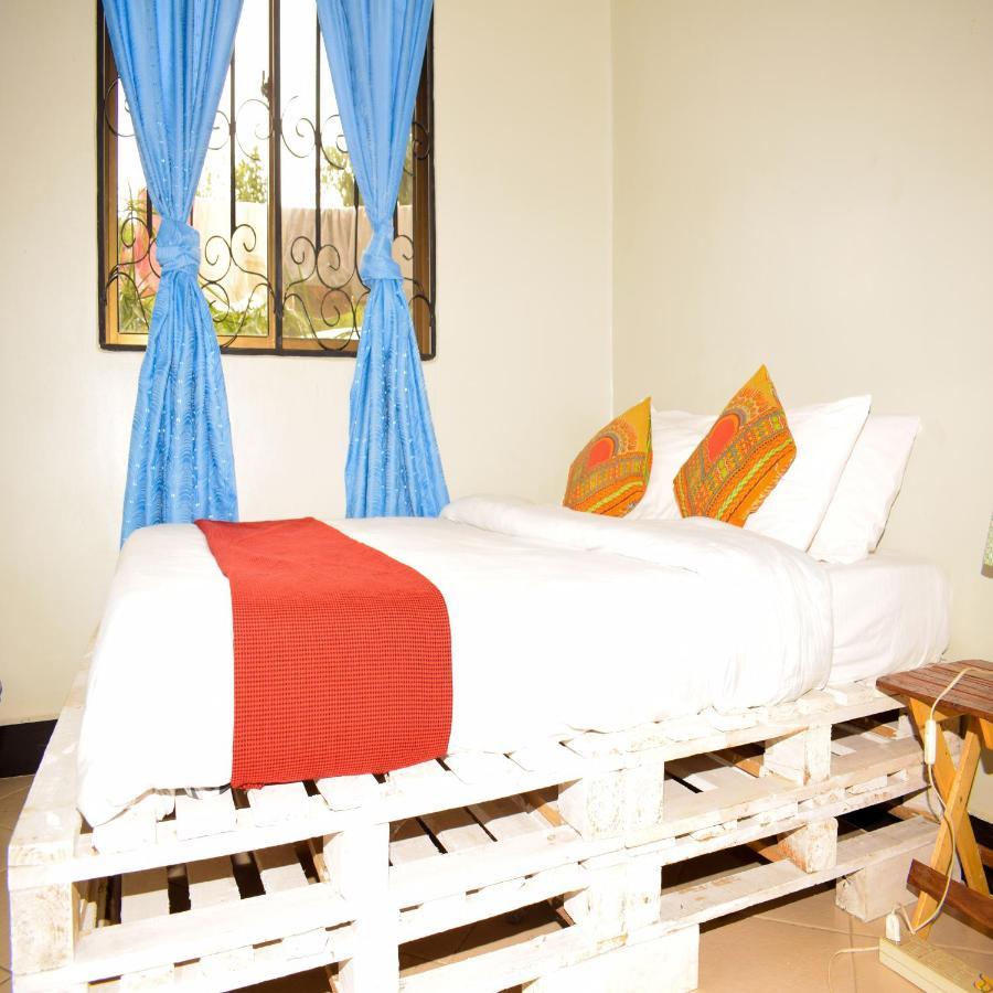 Bed and Breakfast New Dream House à Arusha Extérieur photo