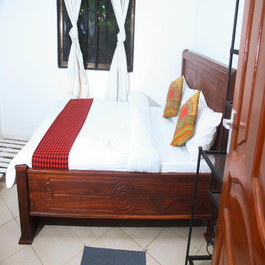 Bed and Breakfast New Dream House à Arusha Extérieur photo