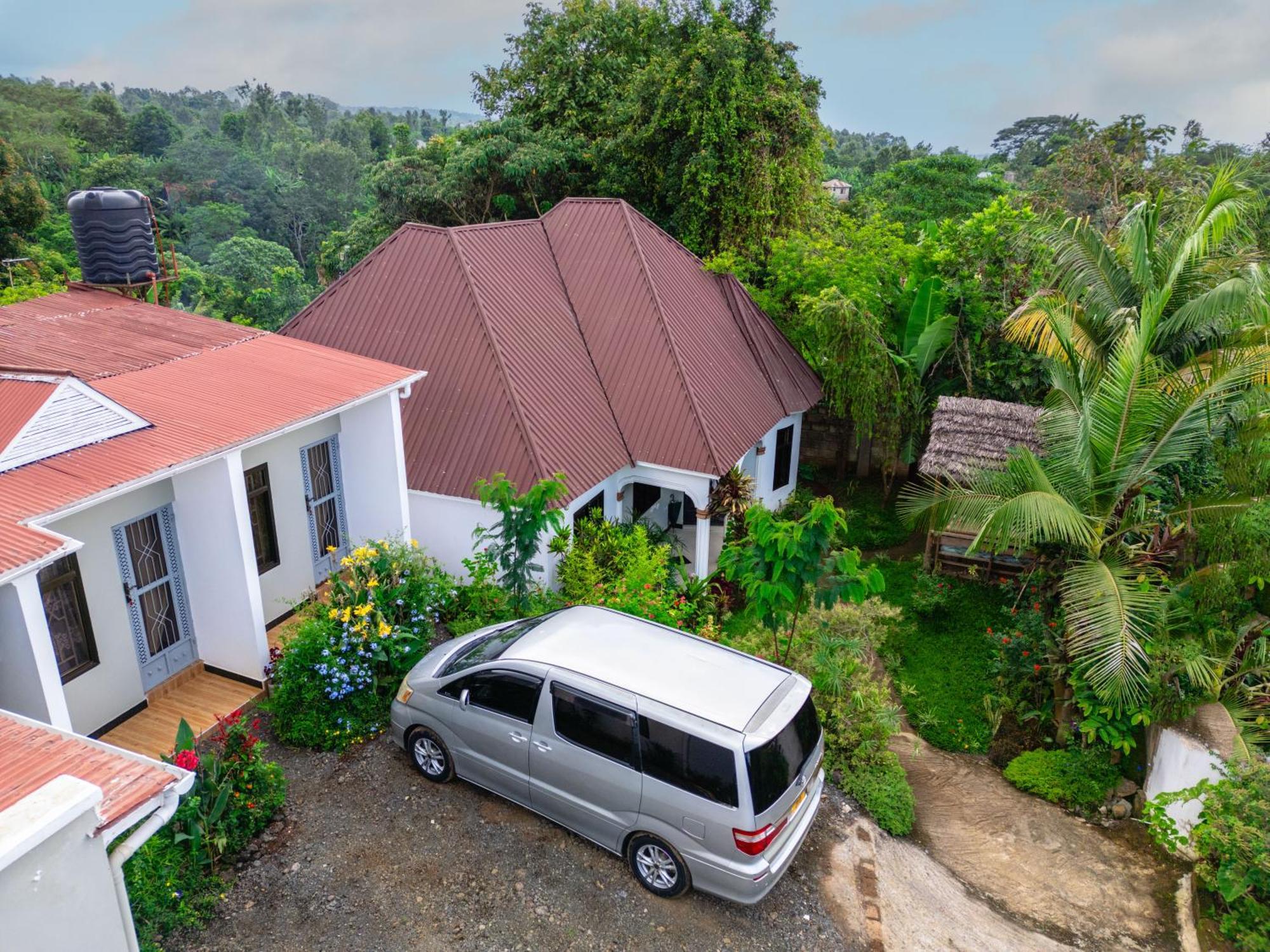 Bed and Breakfast New Dream House à Arusha Extérieur photo